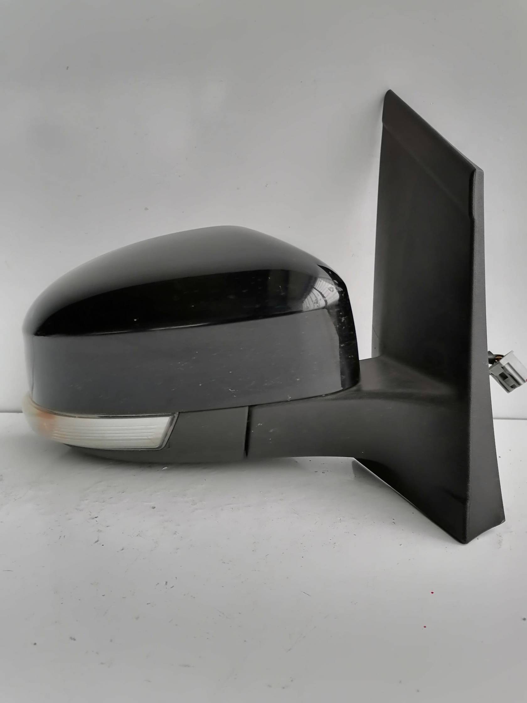 Retrovisore est. regolaz. elettr. dx.